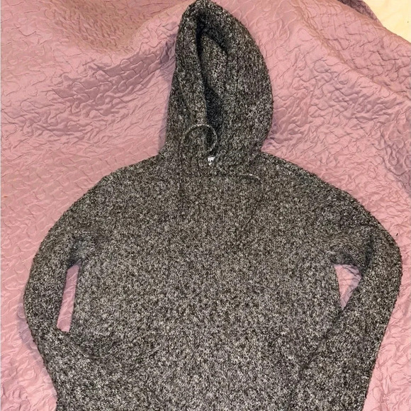Men’s Old Navy size small hooded sweatshirt. Super warm + cozy. Grey. Like new! - Picture 7 of 7